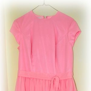 Pink mid length chiffon dress!